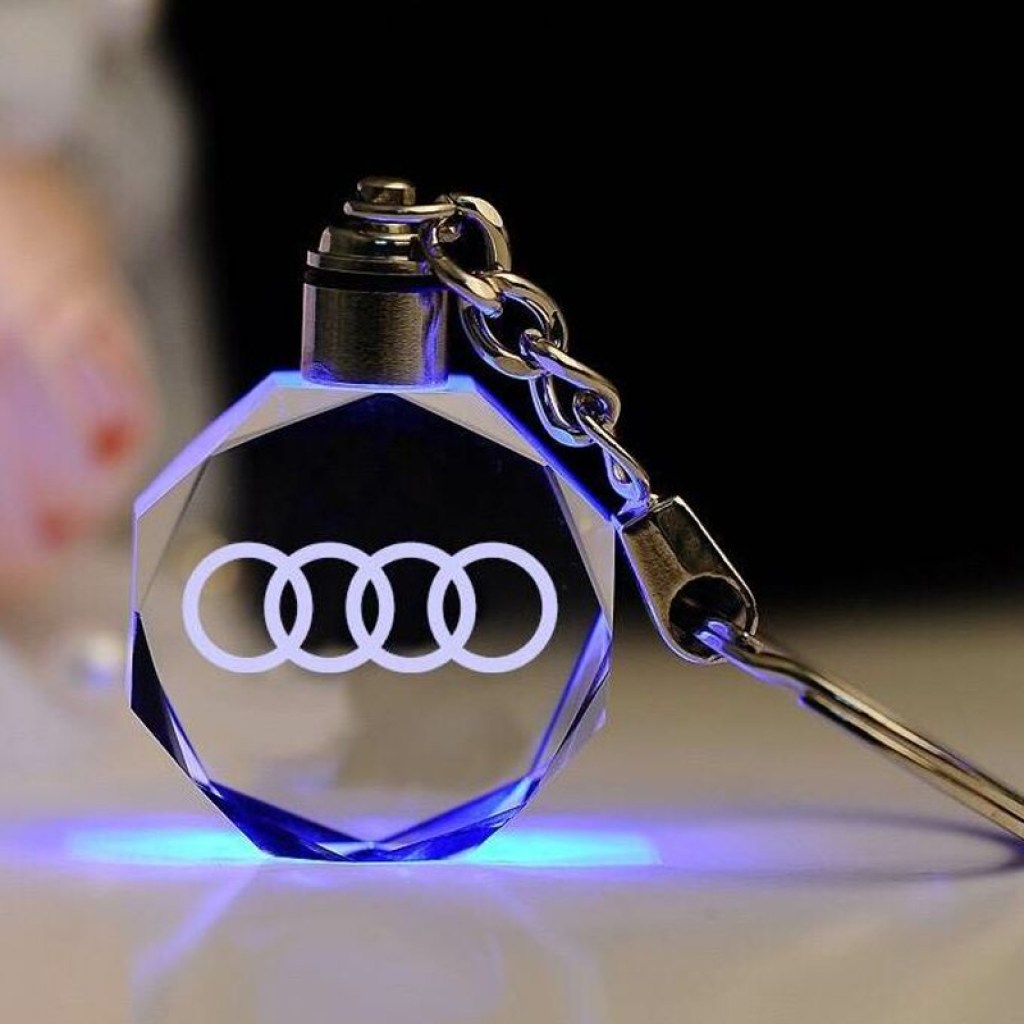 μπρελόκ-αυτοκινήτου-φωτιζόμενο-audi