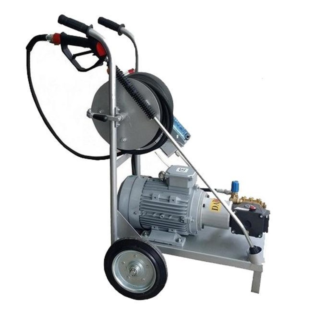 damac-3hp-220v-kryou-neroy-epaggelmatiko-plystiko-